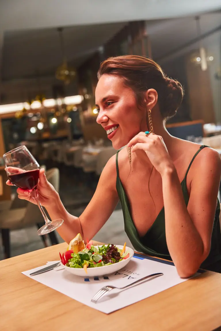 Helios Greek Taverna A'la Carte (1/1)