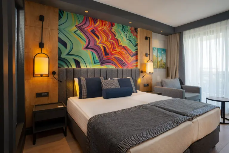 Standart Yandan Deniz Manzaralı Oda