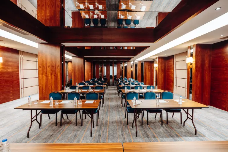 Toplantı Salonu (2/2)